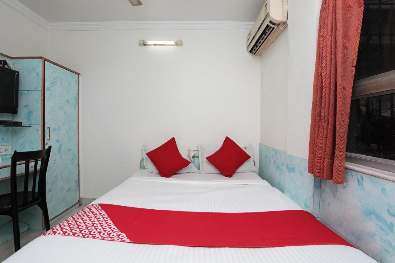 Oyo 26143 Hotel Abedin Kolkata Bagian luar foto