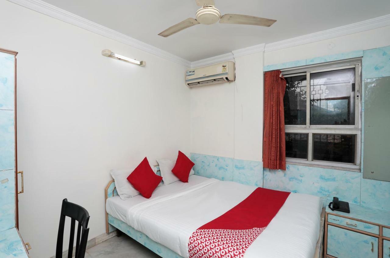Oyo 26143 Hotel Abedin Kolkata Bagian luar foto